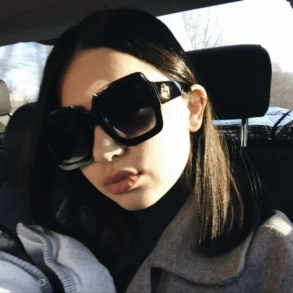 Authentic Gucci GG0102S 001 Oversized Black Sunglasses – New Gucci GG0102S 001 Sunglasses - Black 889652077581| eBay main image 3